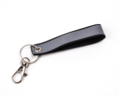 Black reflective keyring without logo